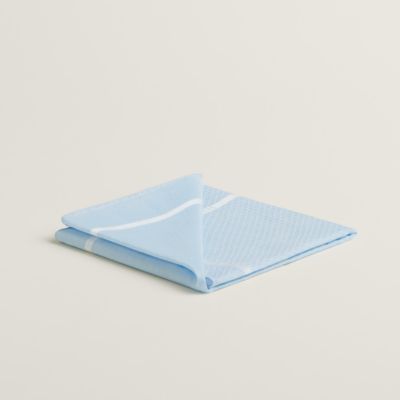 HERMÈS ハンカチ 濃いグリーン 濃いブルー 紫 HERMÈS ハンカチ 濃い